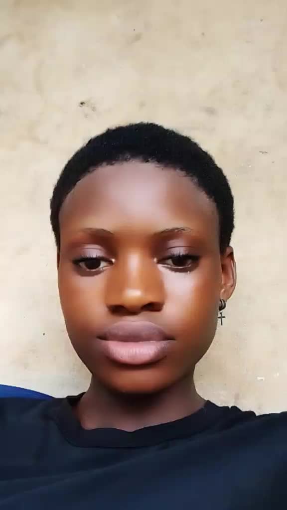 @FAVOUR D SMART GIRL 💜💜💜