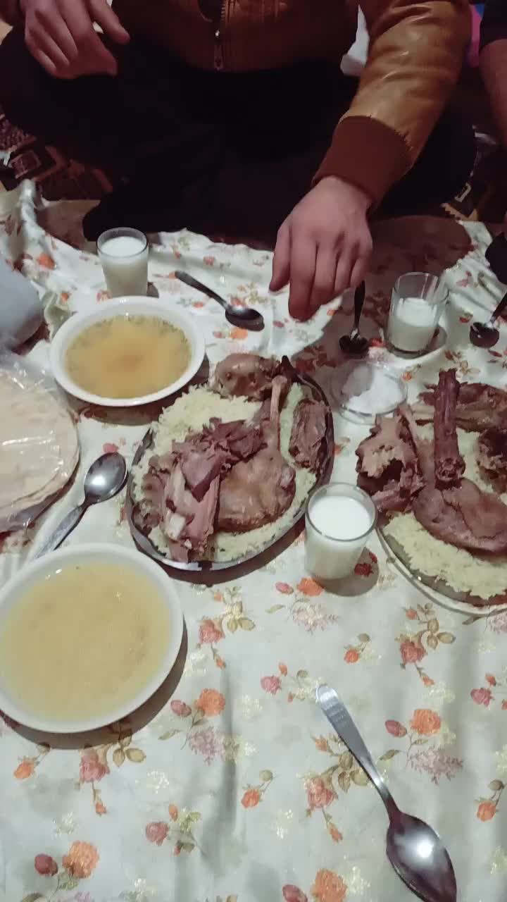 @user52375495211