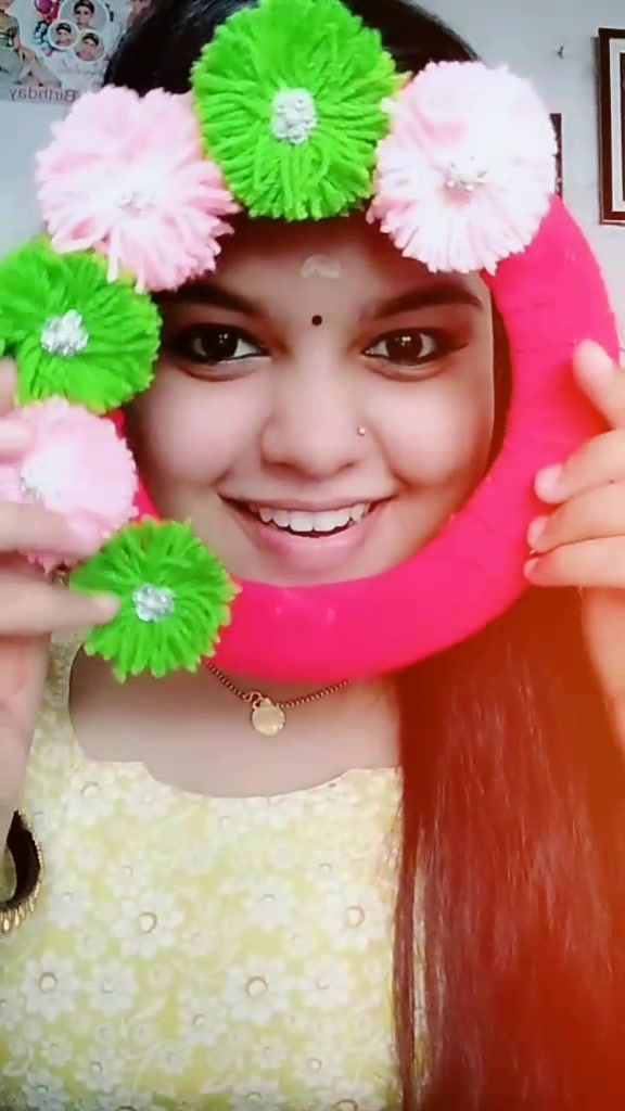 @varsha_ponnuss