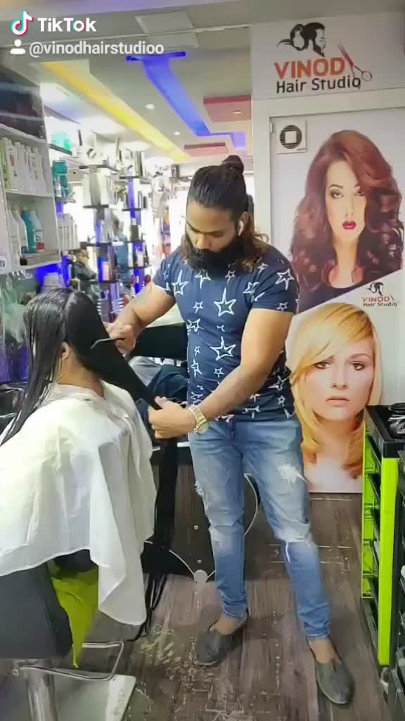 @Vinod Hair Studioo