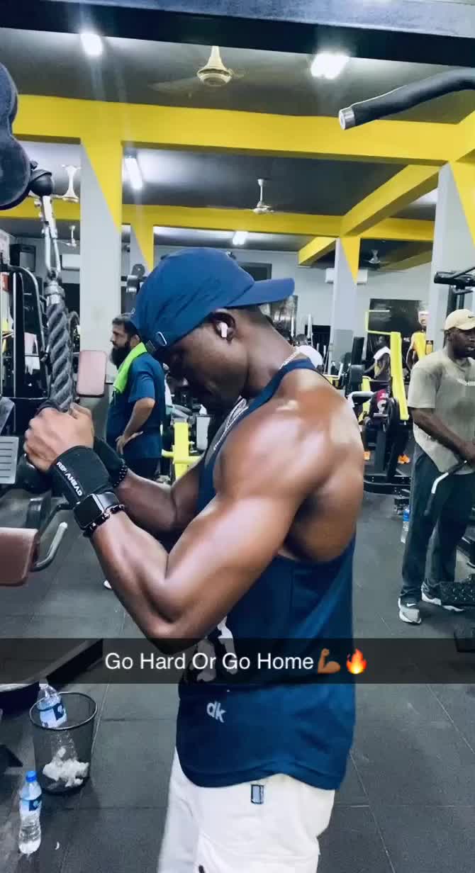 @NiceBoy100