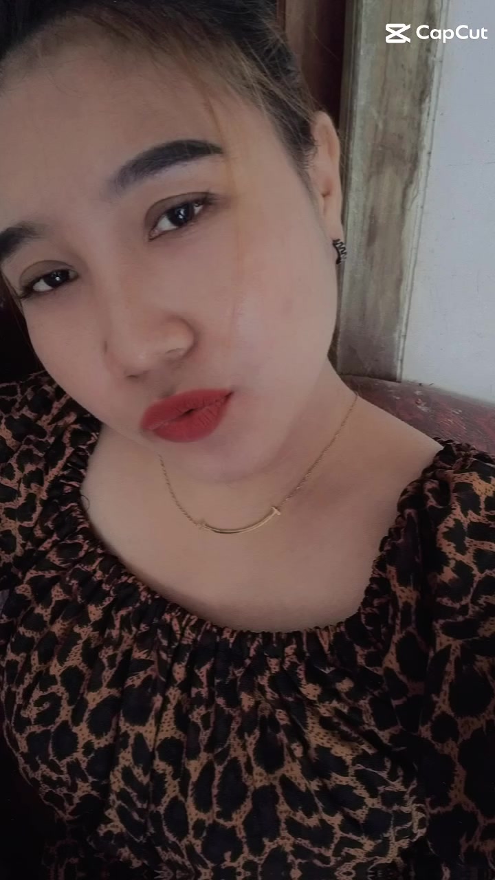 @Qeena