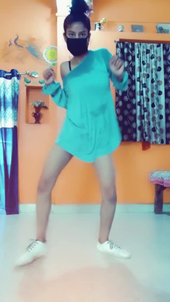 @sakshi hip hopper 😘