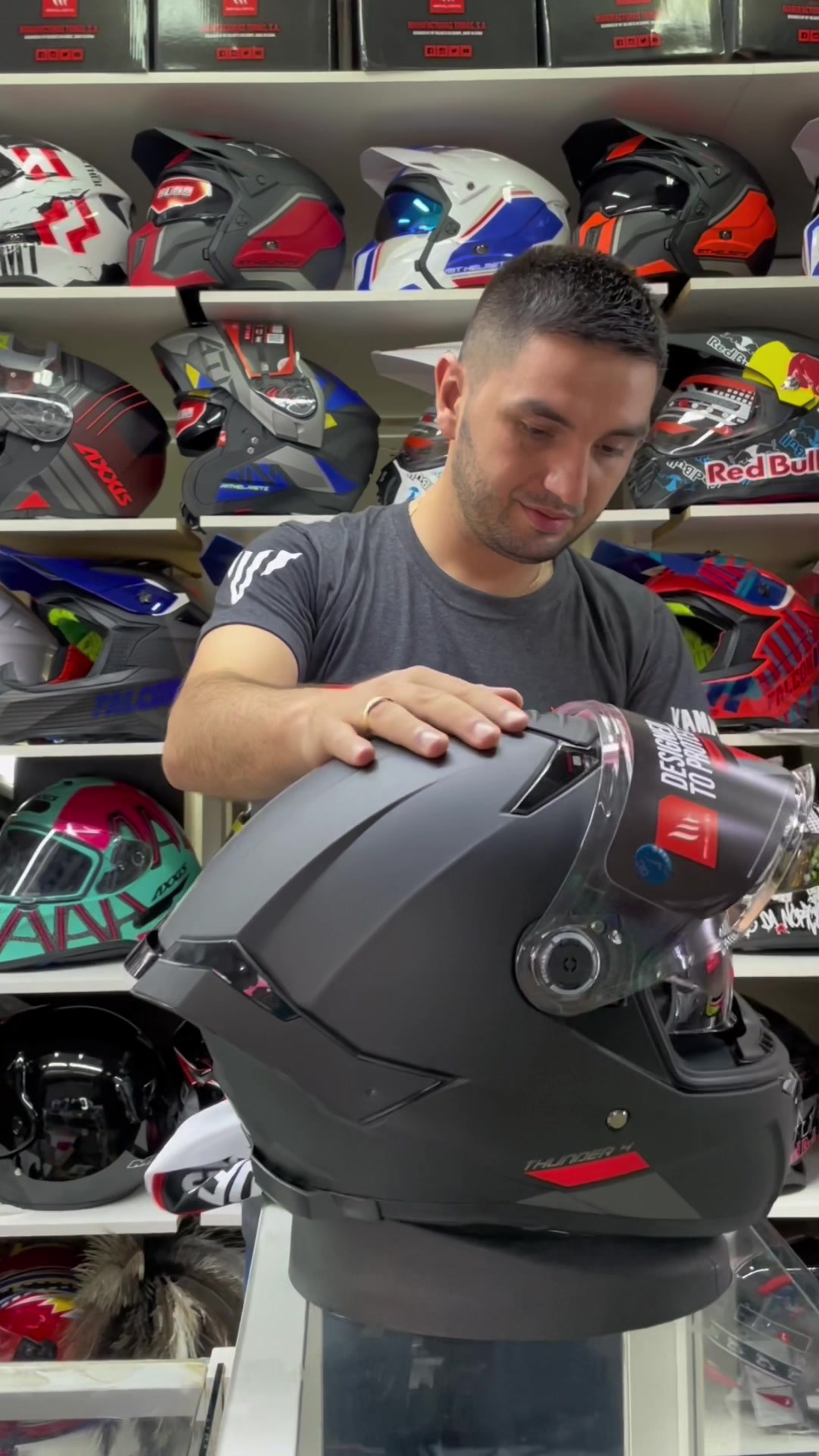 @Capacete Store Racing