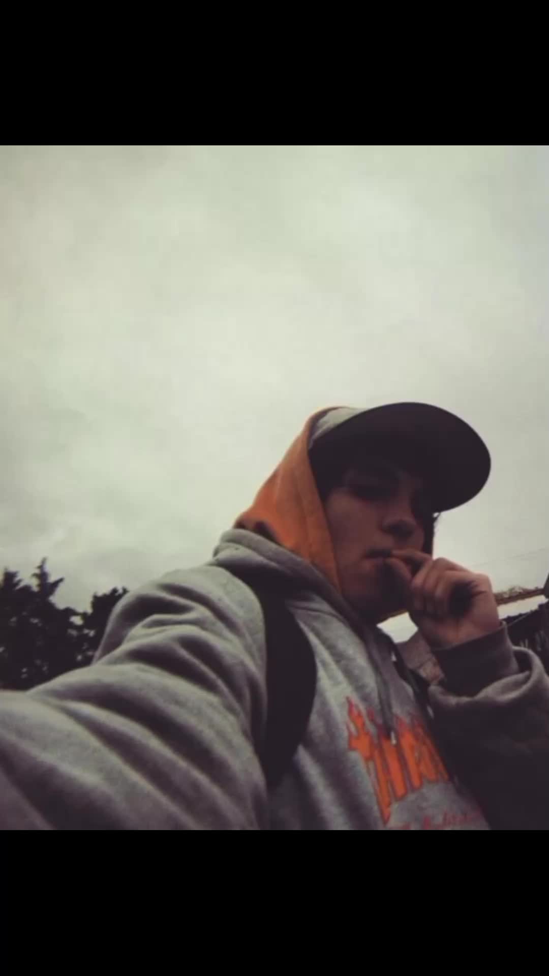 @BardeDio$