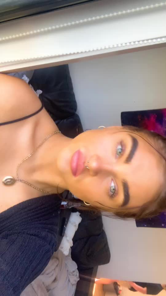 @Queefqueen