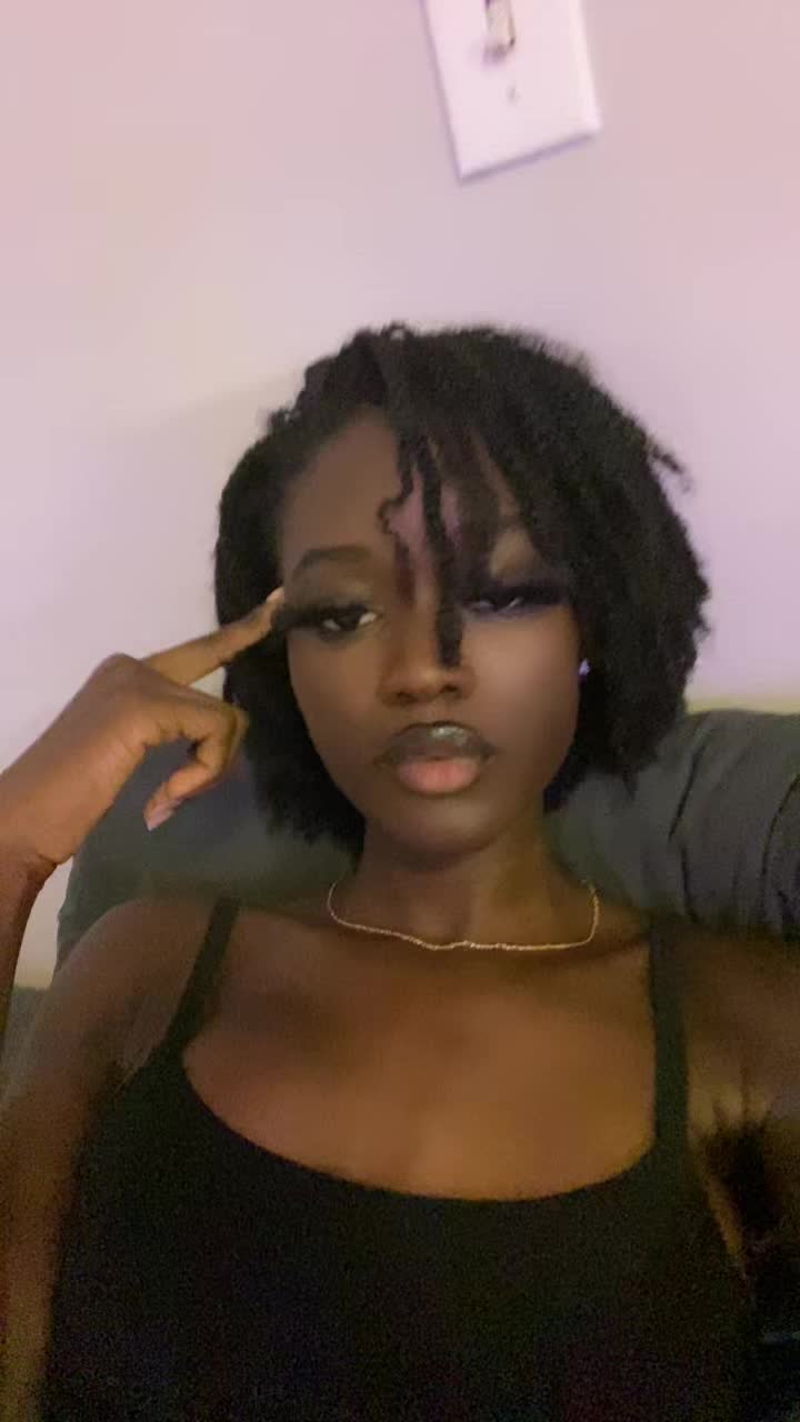 @Amy🇬🇳