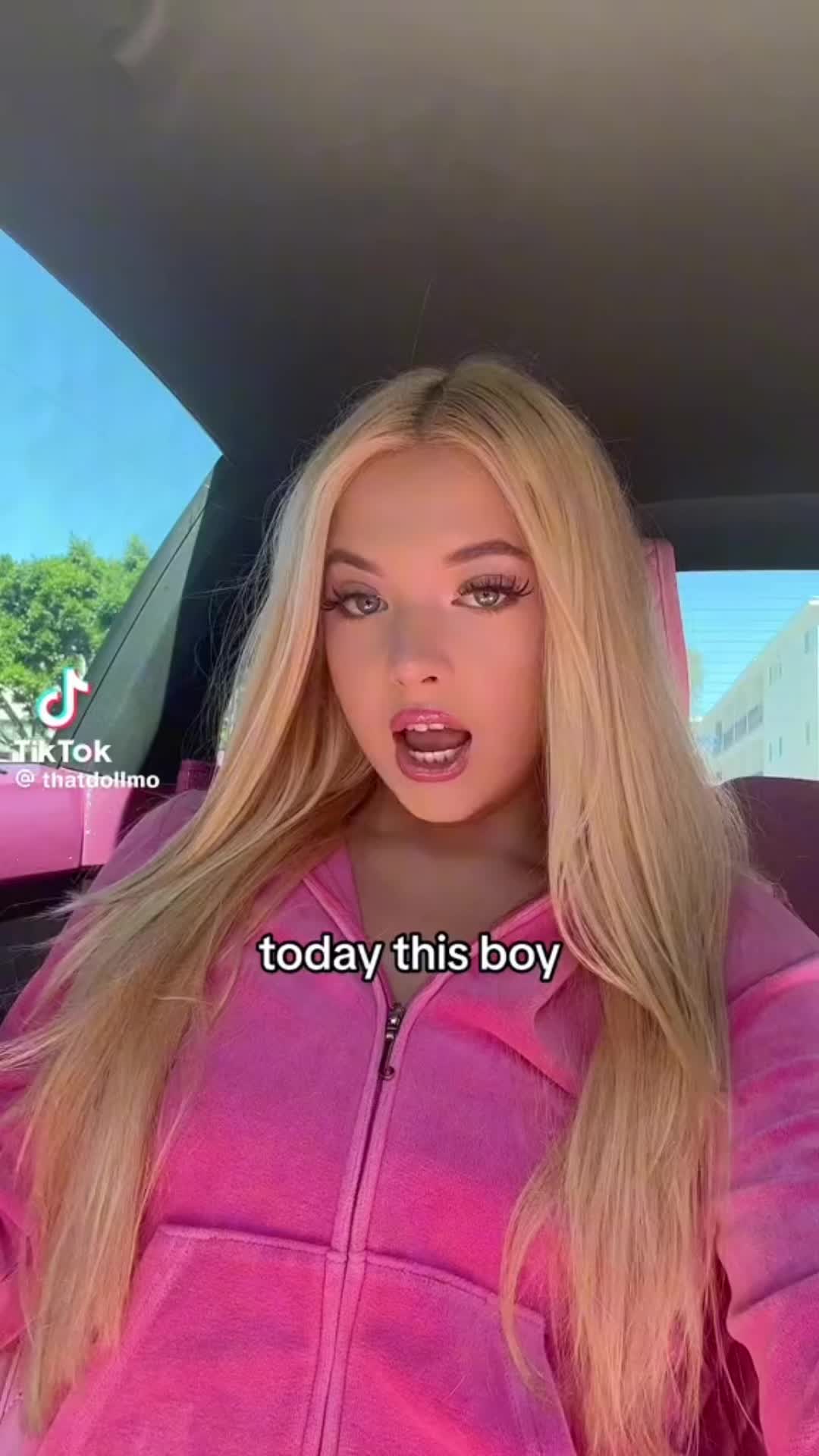 @The prince of plastic 😹😹