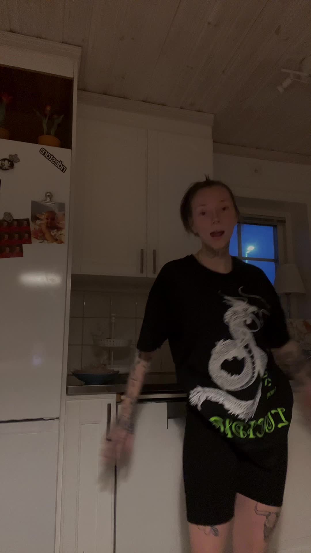 @Lizzieboss