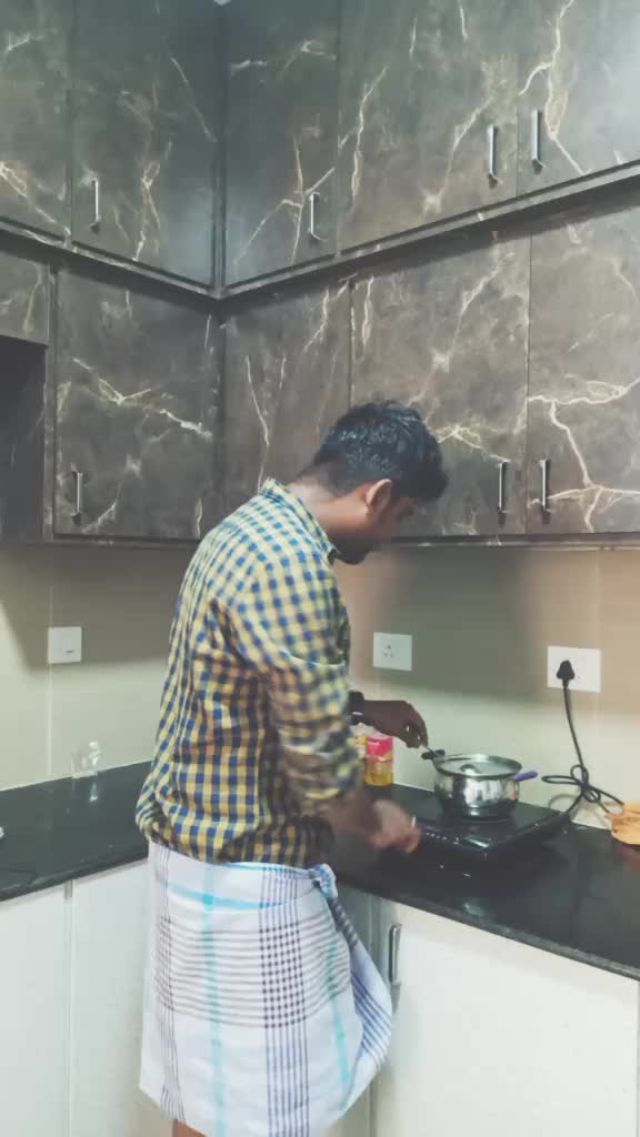 @Shanavwaas