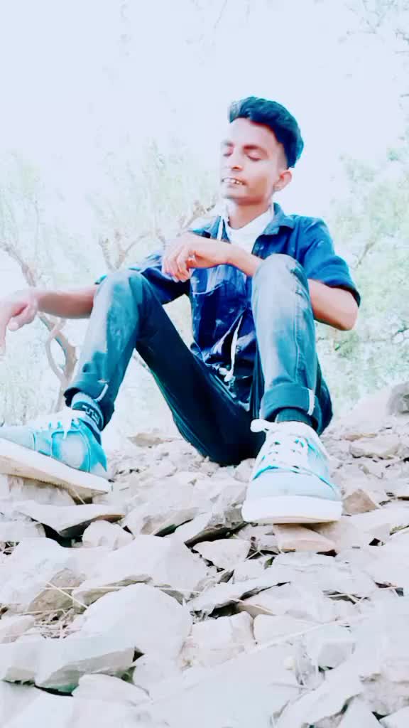 @Lovely meghwanshi 3