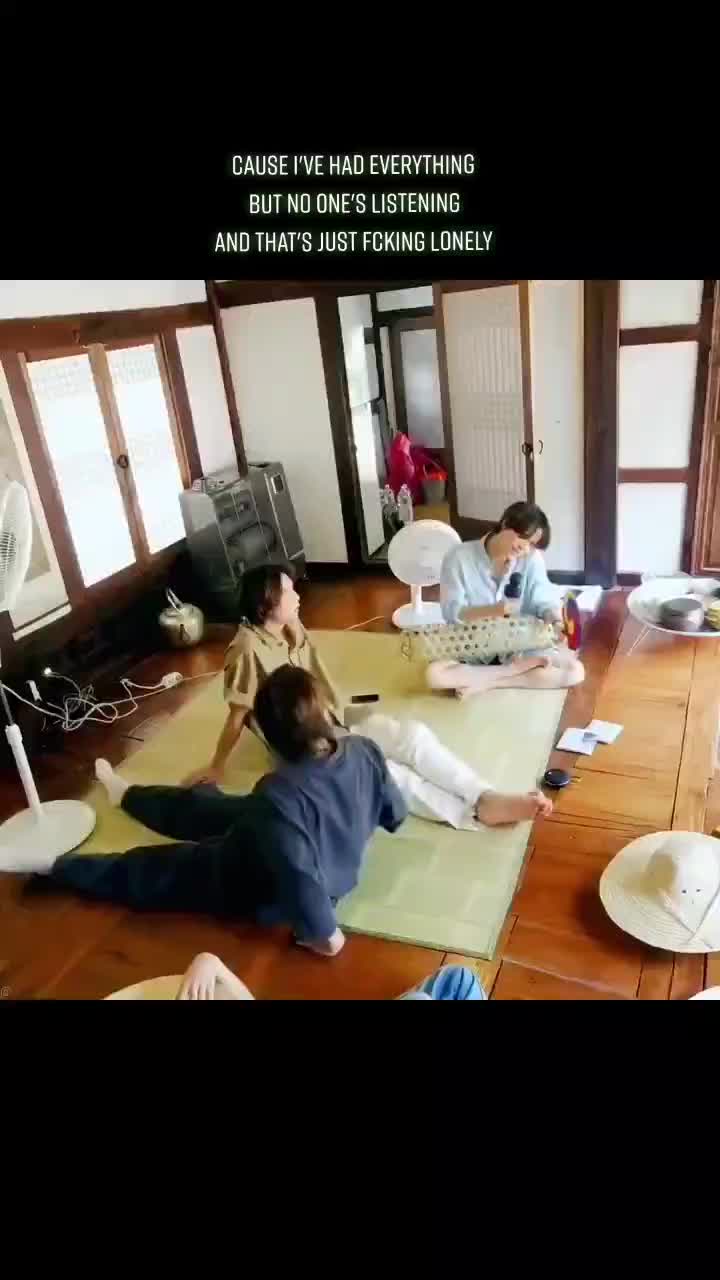 @Mooni