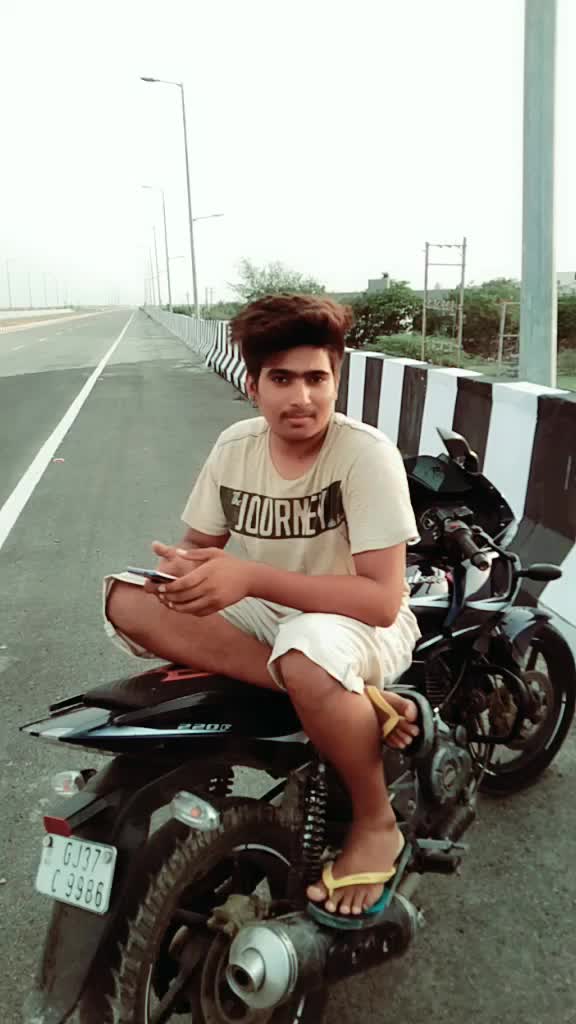 @👑Aryan.Goswami👑