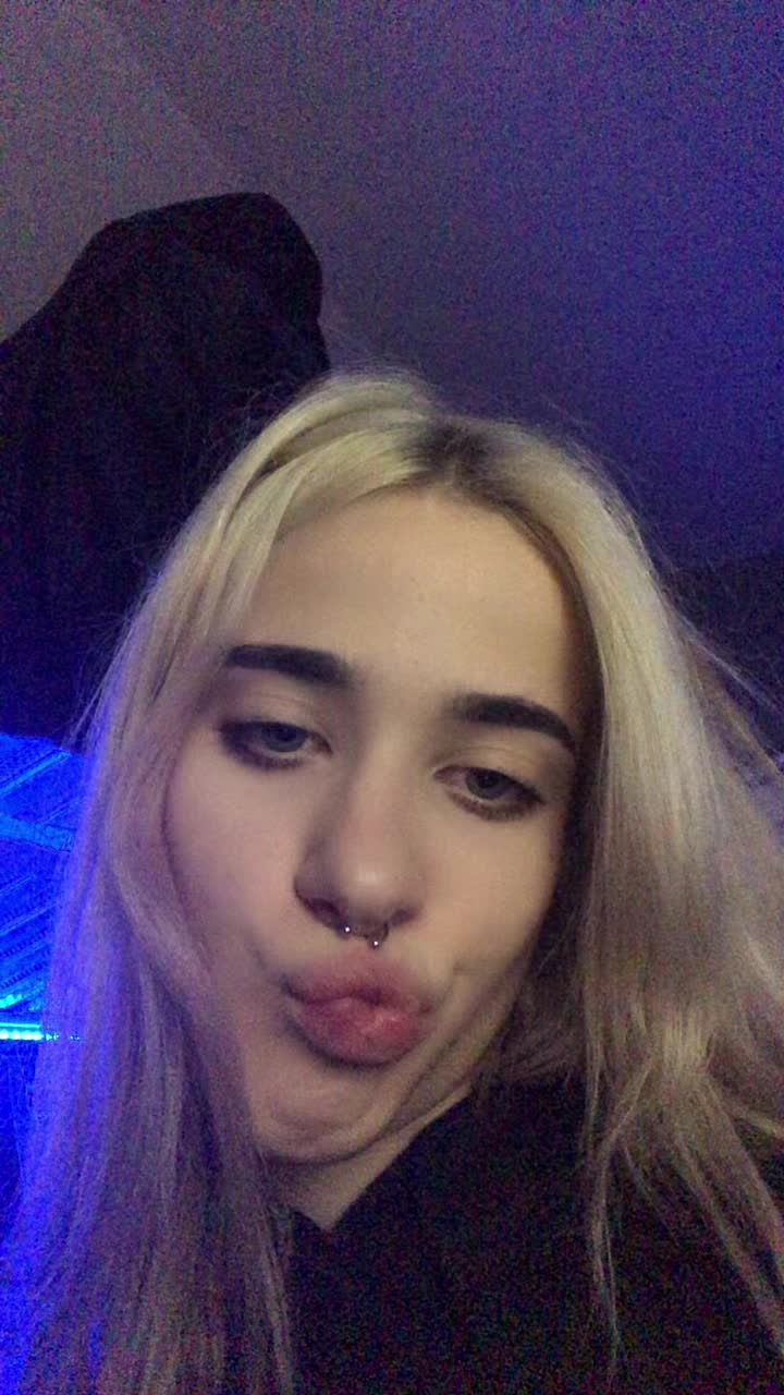 @bruxye