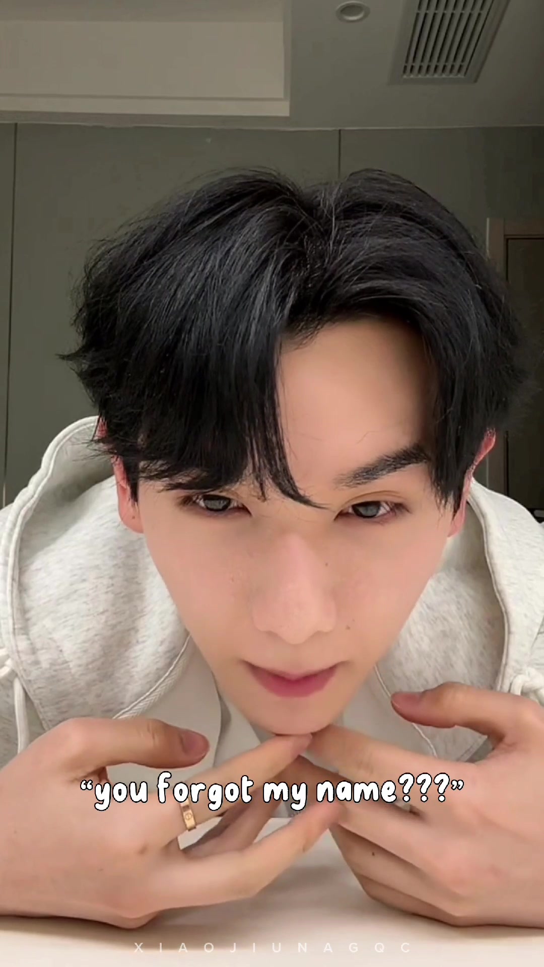 @V:⤾·˚