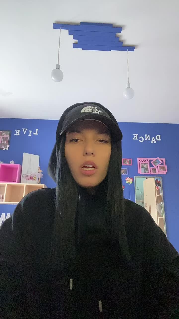 @m i c h e l l e
