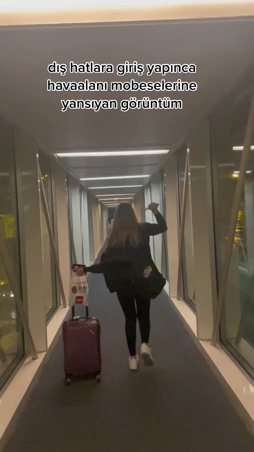 @Aydora