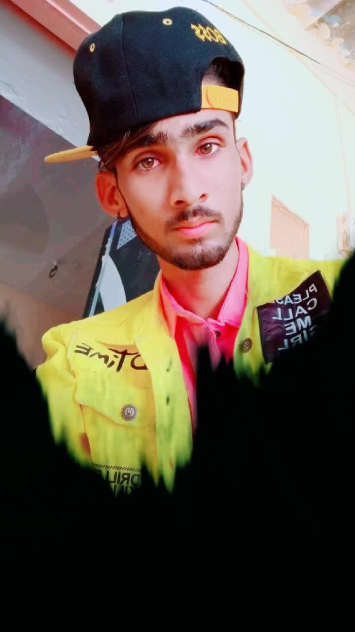@Rj06 wale Meena ji😈
