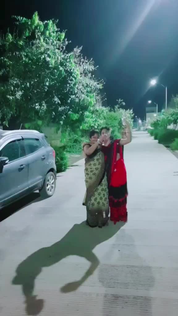 @🎵DIVYA🎵