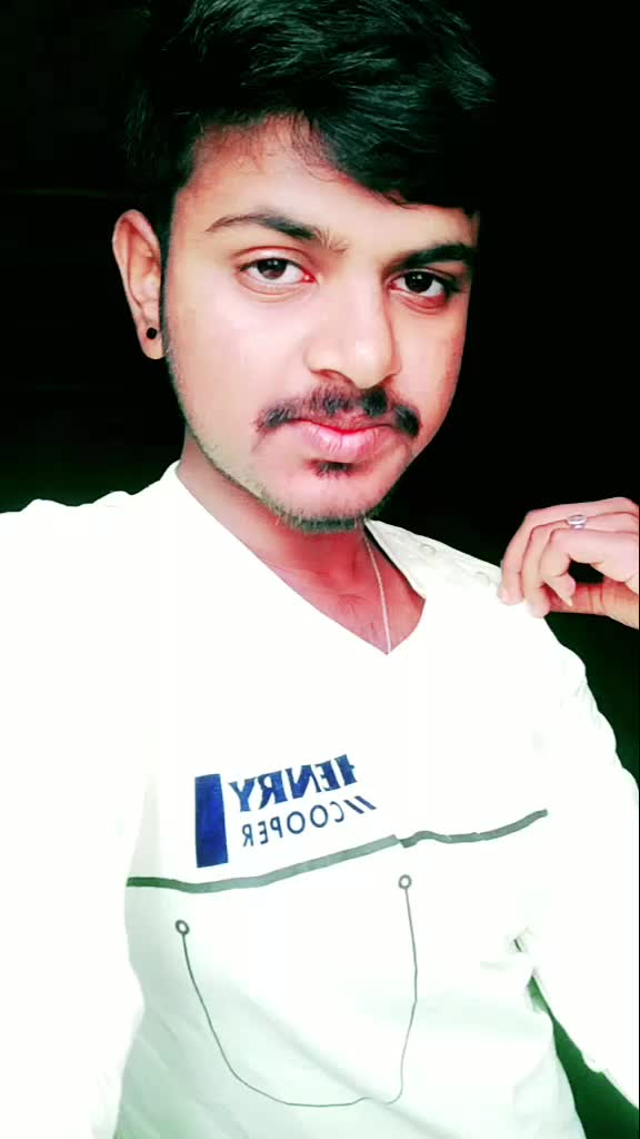 @s😍i😘l😀e🤓n☺t