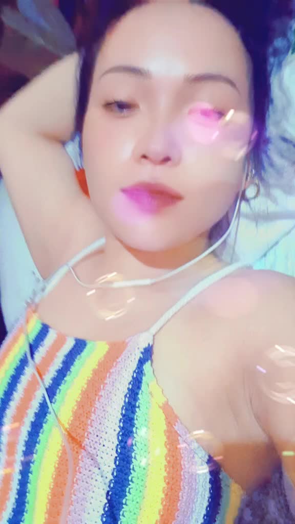 @MS. HONNEY_RED