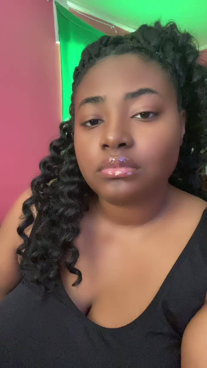 @Monique