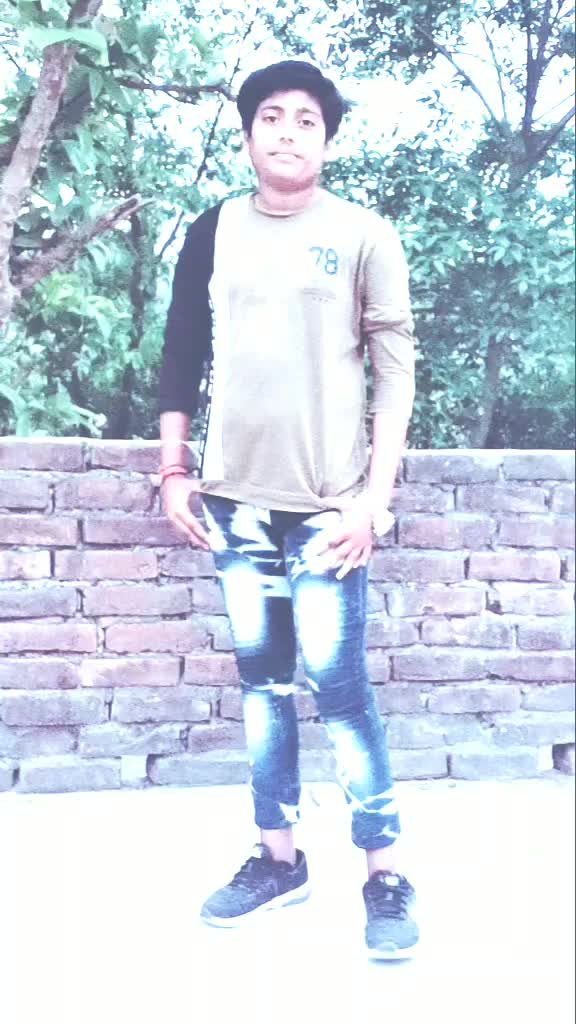 @Laksh Roy 🥰