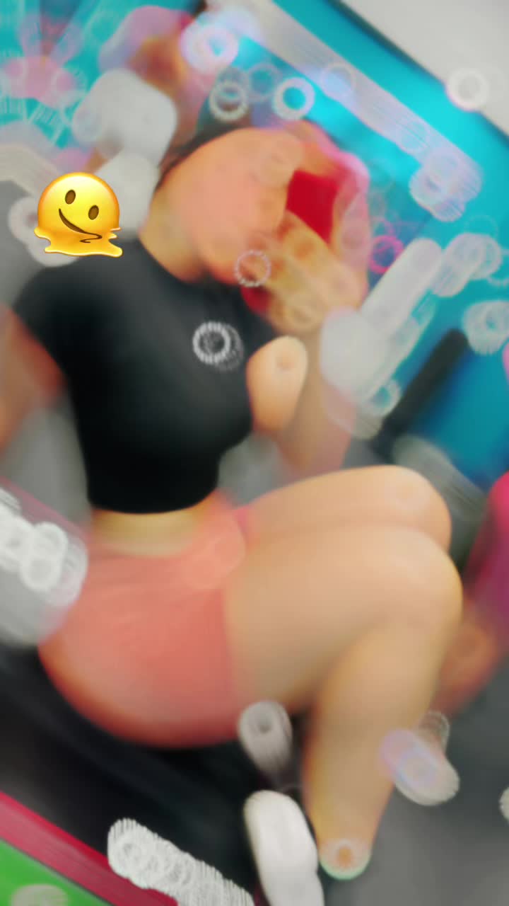 @V I V I A N V L O G S S ๐ธ