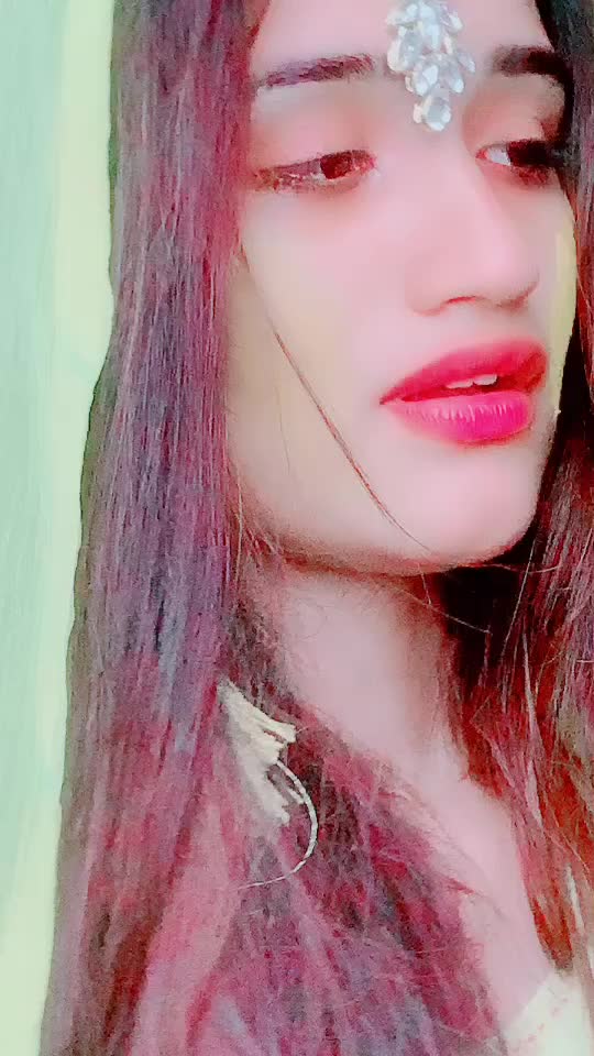 @Zara Khan 🔥
