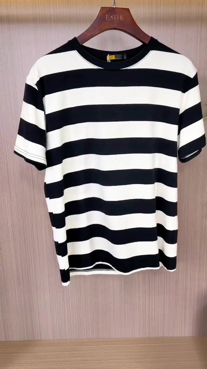 @Men&rsquo;s T-shirt