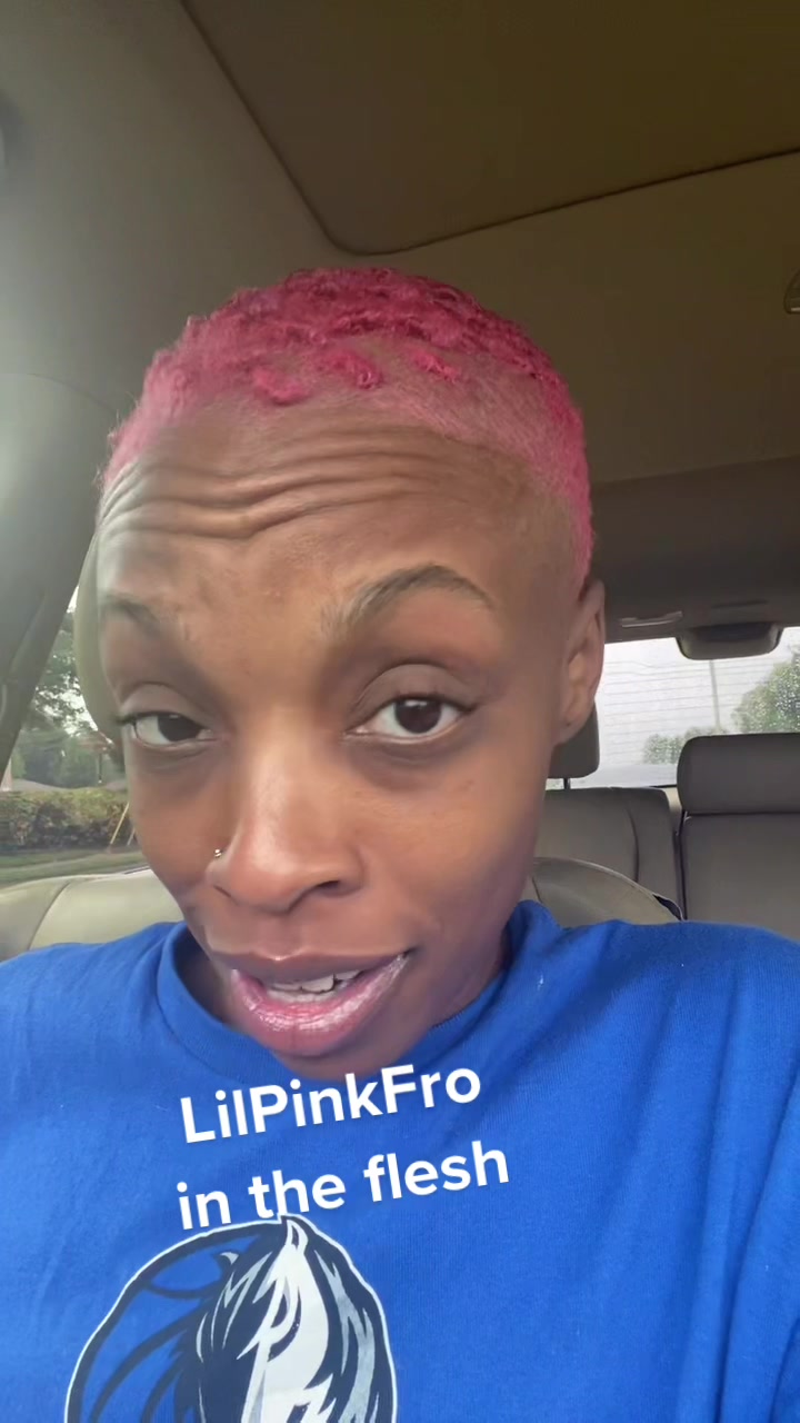 @LilPinkFro
