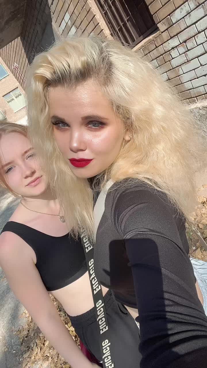 @Анютик