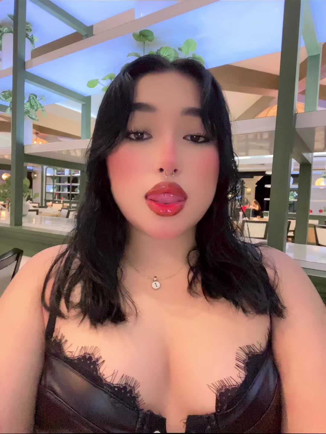 @Isita 🕷️