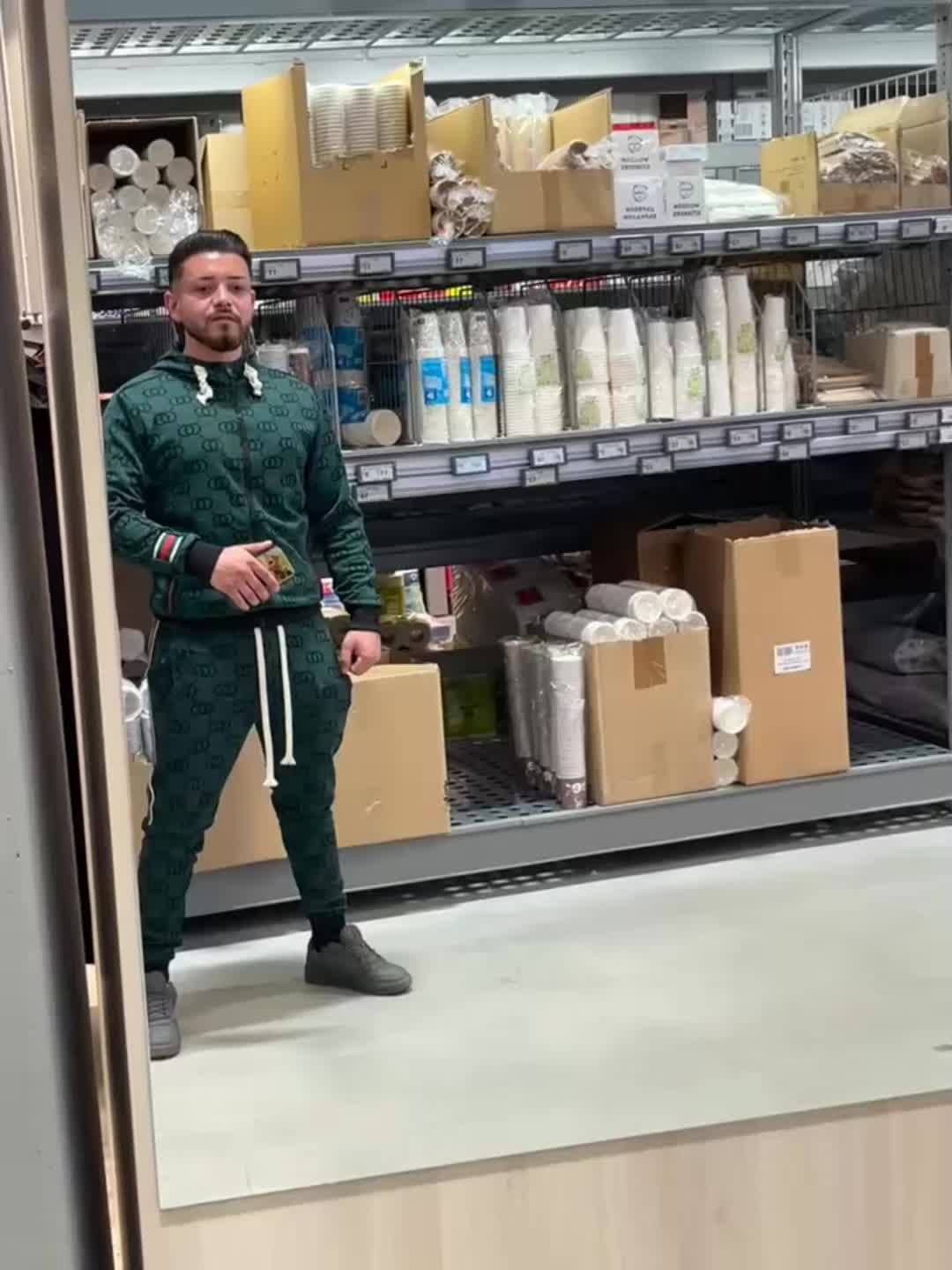 @Giurka🦍☘