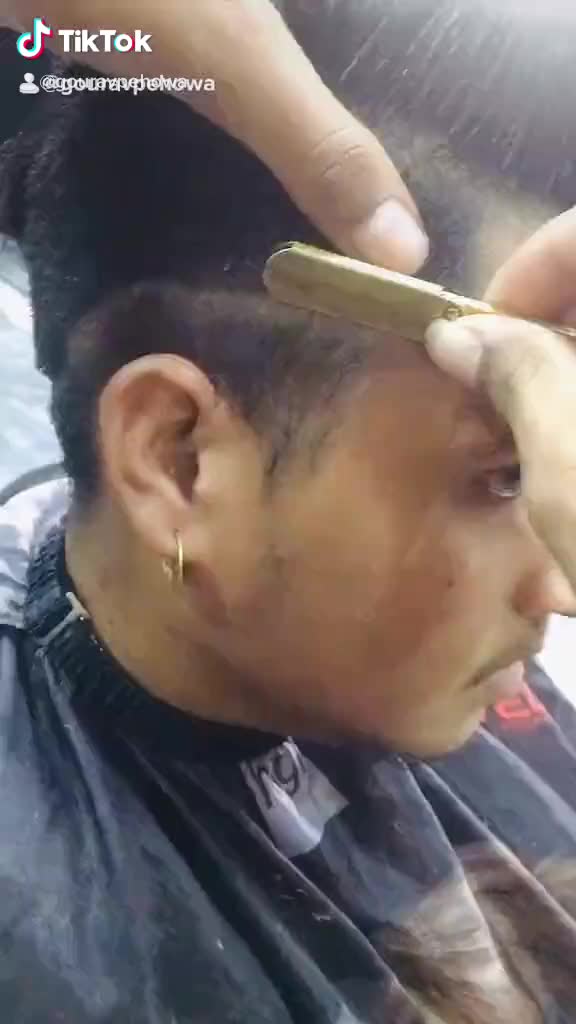 @Its_Gouravpehowa