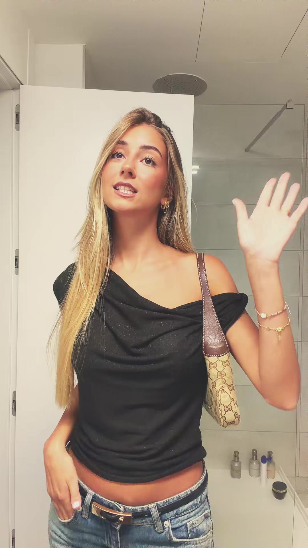 @Isa