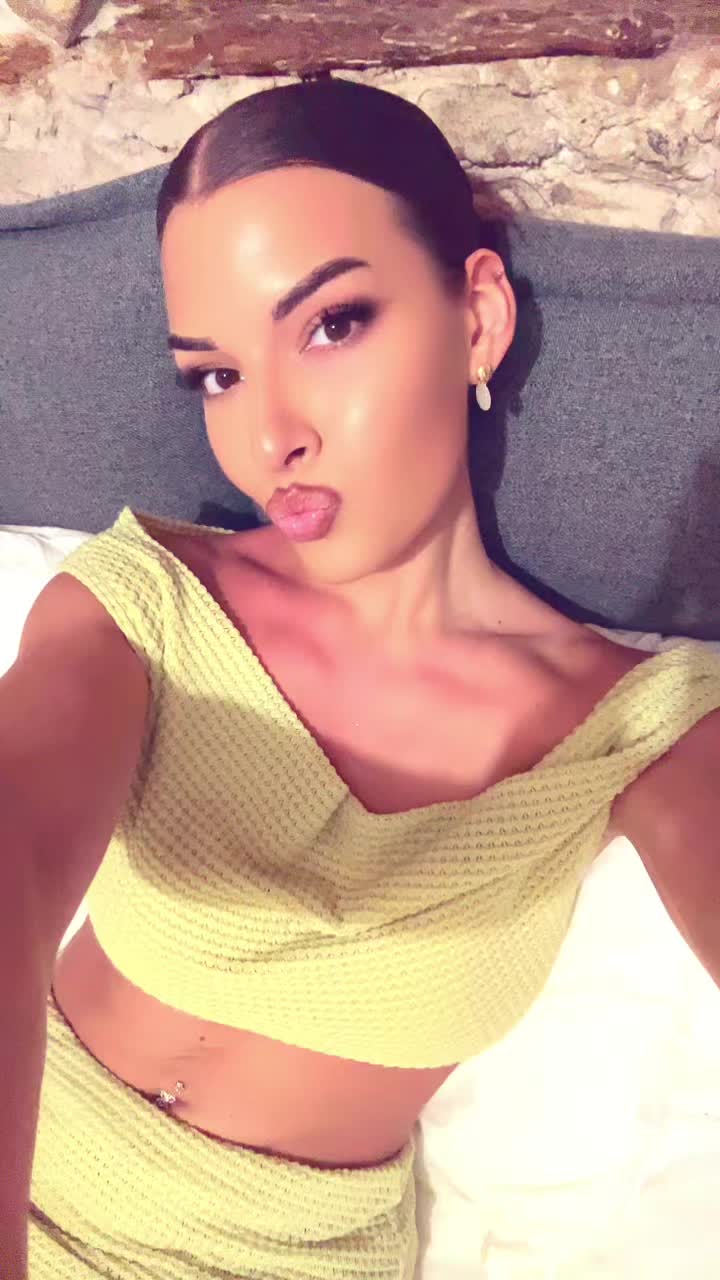 @saricaaa_._