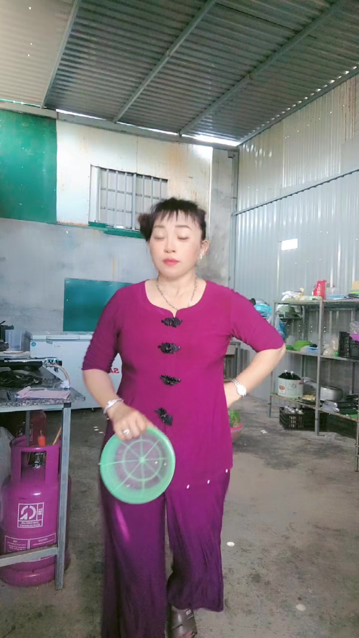 @🆚CÔ HAI NINH THUẬN