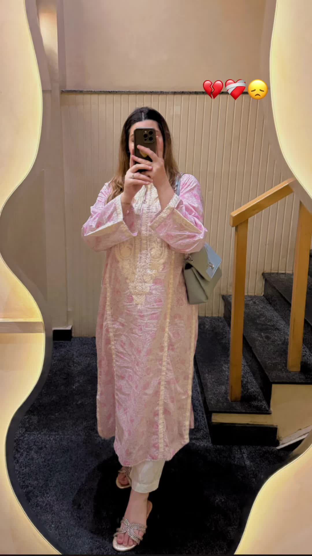 @Emaaa🇵🇰🇩🇪