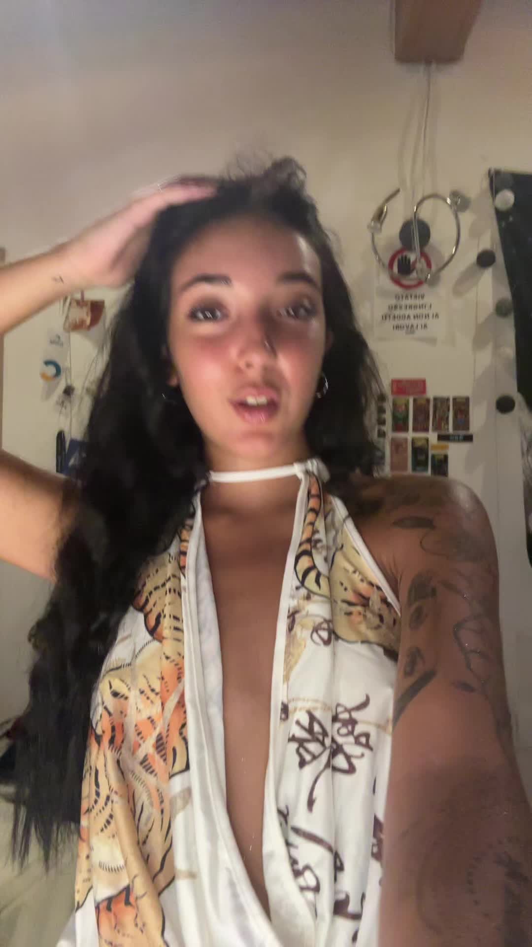 @$