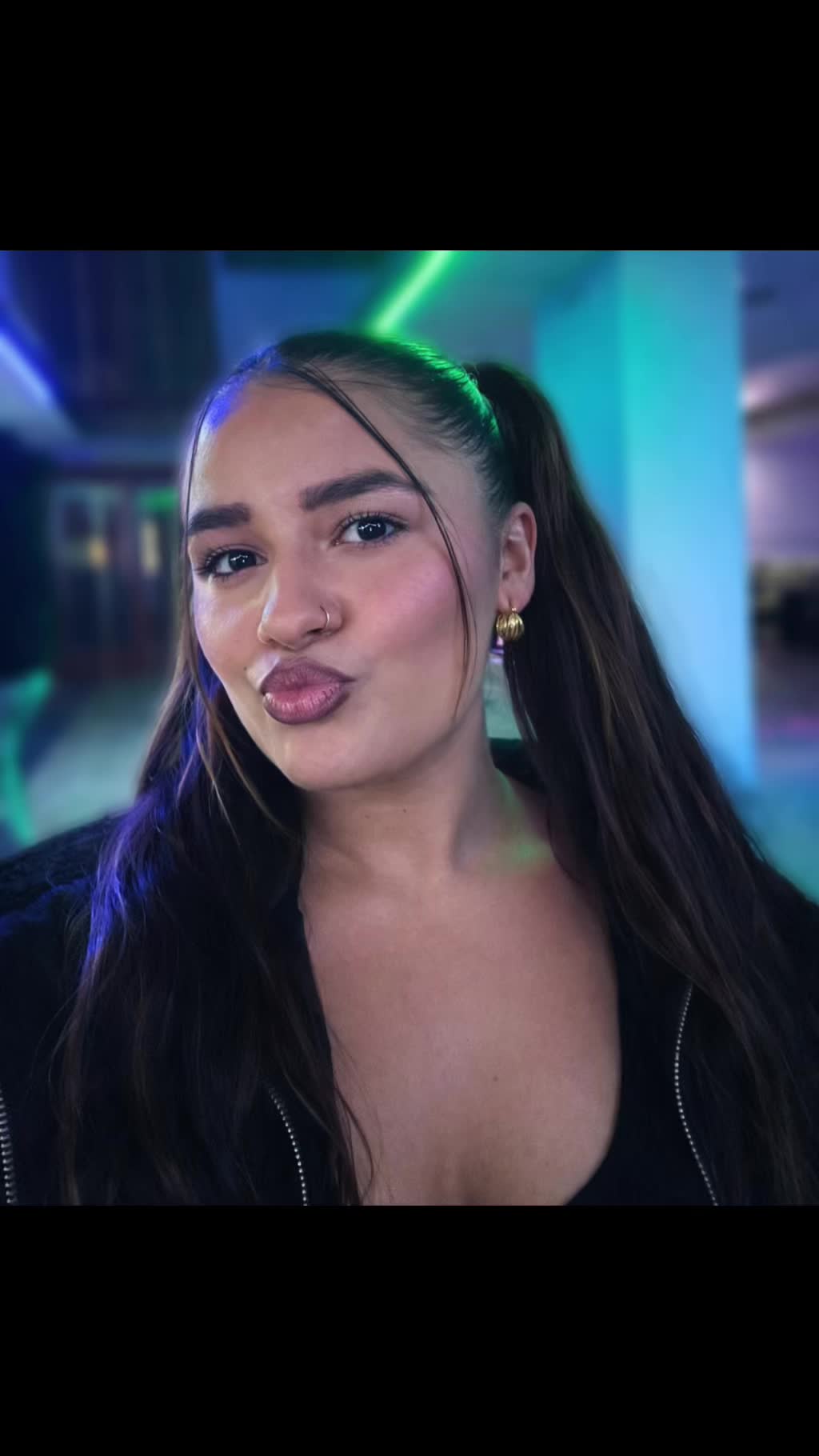 @𝗛𝗘𝗟𝗘𝗡𝗚𝗚𝗚&reg;️🎶🎤🎵