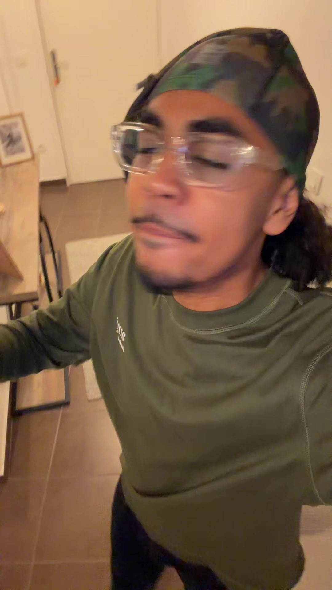 @M.yn