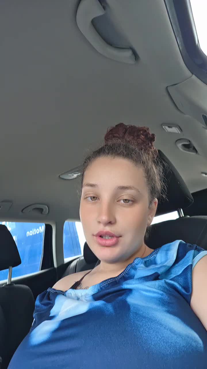 @Nicoleta😈