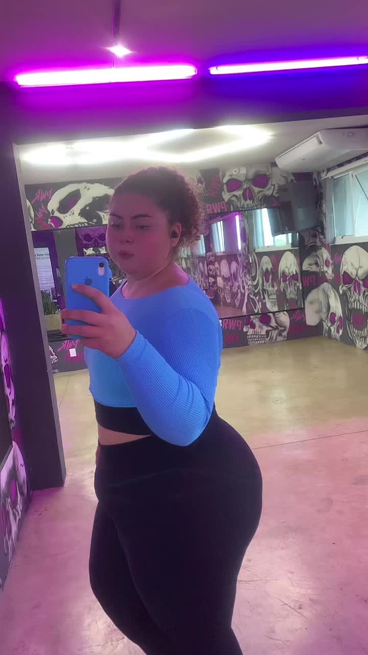 @Mirella Ferreira