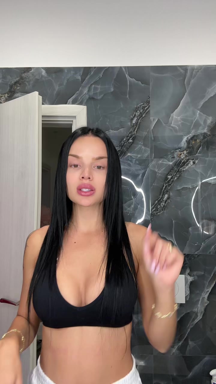 @Eleni 🌺