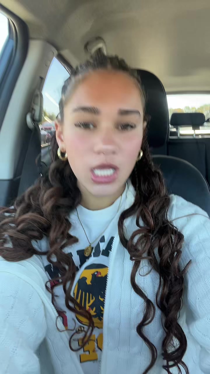 @iloveemyeyebrows