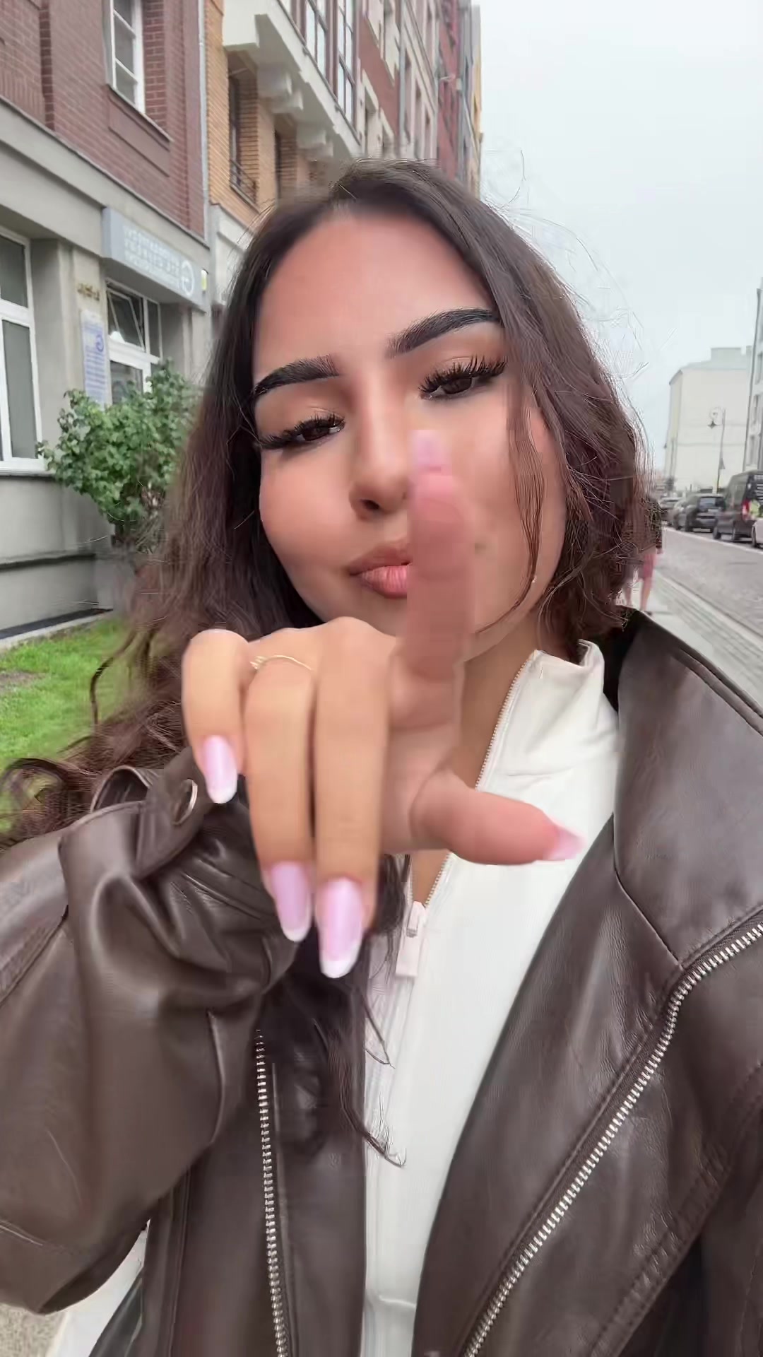 @ig:mloda.chinka