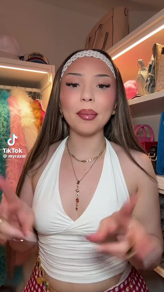@glowupavecmoi241