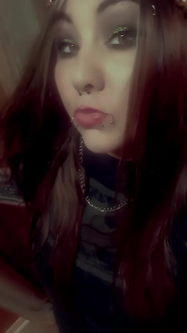 @🤘🖤Tosh Nicolee 🖤🤘