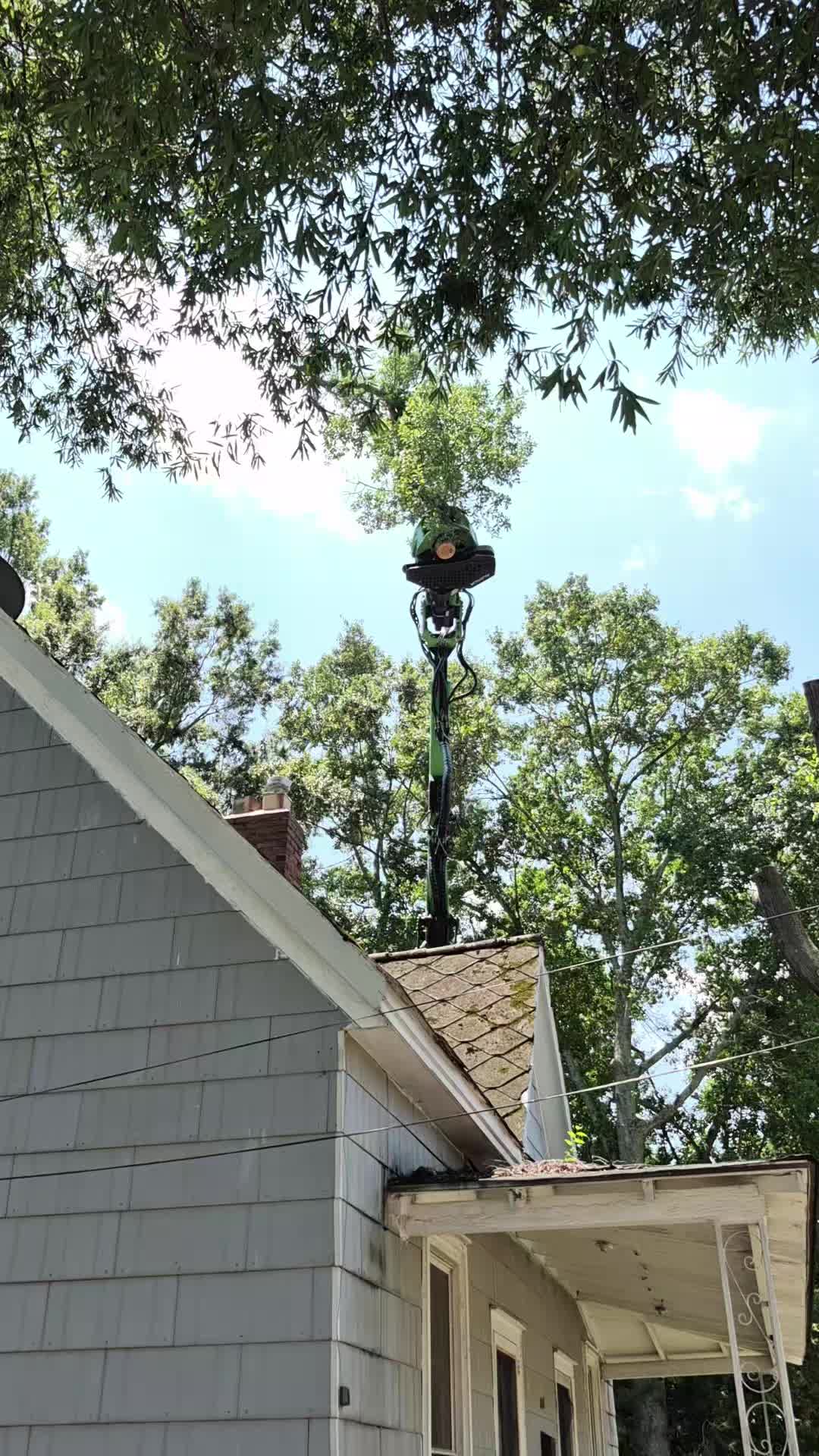 @R&G tree and landscaping